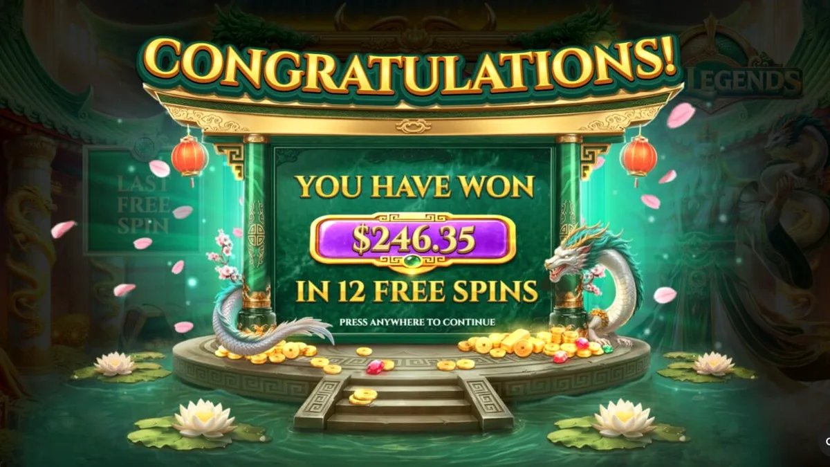 Tampilan visual grid 7x7 dengan tema naga dan elemen mitologi Asia pada slot Jade Legends